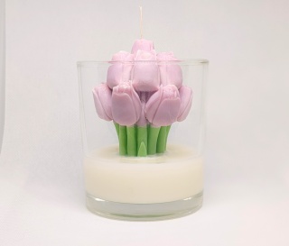 Tulipany w szkle